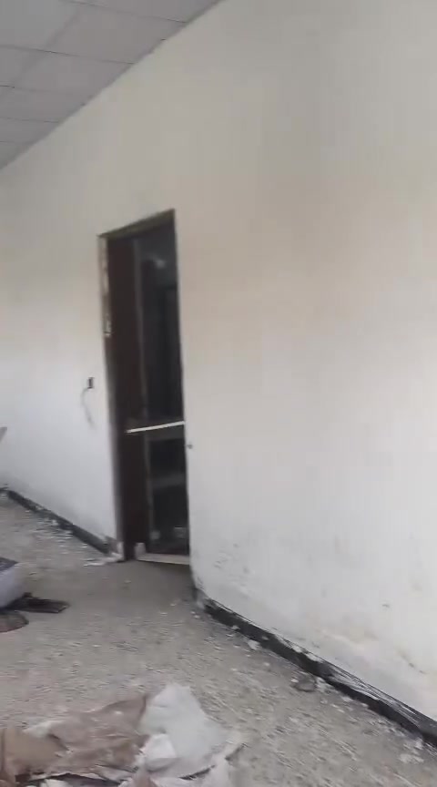 السلام عليكم ورحمه الله وبركاته كادر 4خلفات  جص بورك متر 6الاف  +تشميع دواخل اسمنت  تحب تشوف شغلي أو اشتغل الك نموذج ***********
