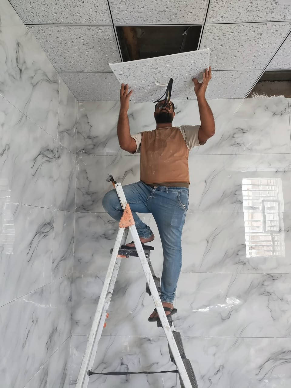 مؤسس كهرباء وماي ومجاري بالنجف احمد الكهربائي هاذ رقمي للتواصل ***********
