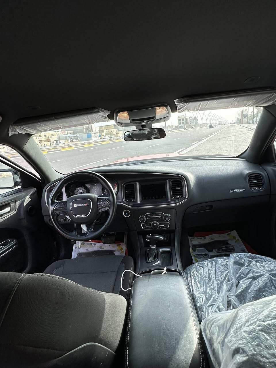 سلام عليكم (ادوات ادوات )متوأمه طبق الاصل رقم شمالي
جارجر 2018
حادثه جدآ خفيف 
ماشيه 35الف ميل 
تدعم الكاربلي
سياره جديده جدا جدا واحلا من صور (كفاله كفاله)
سعر (١٠٥)قفل بدون مراوس 
مكان سياره بصره (***********)
