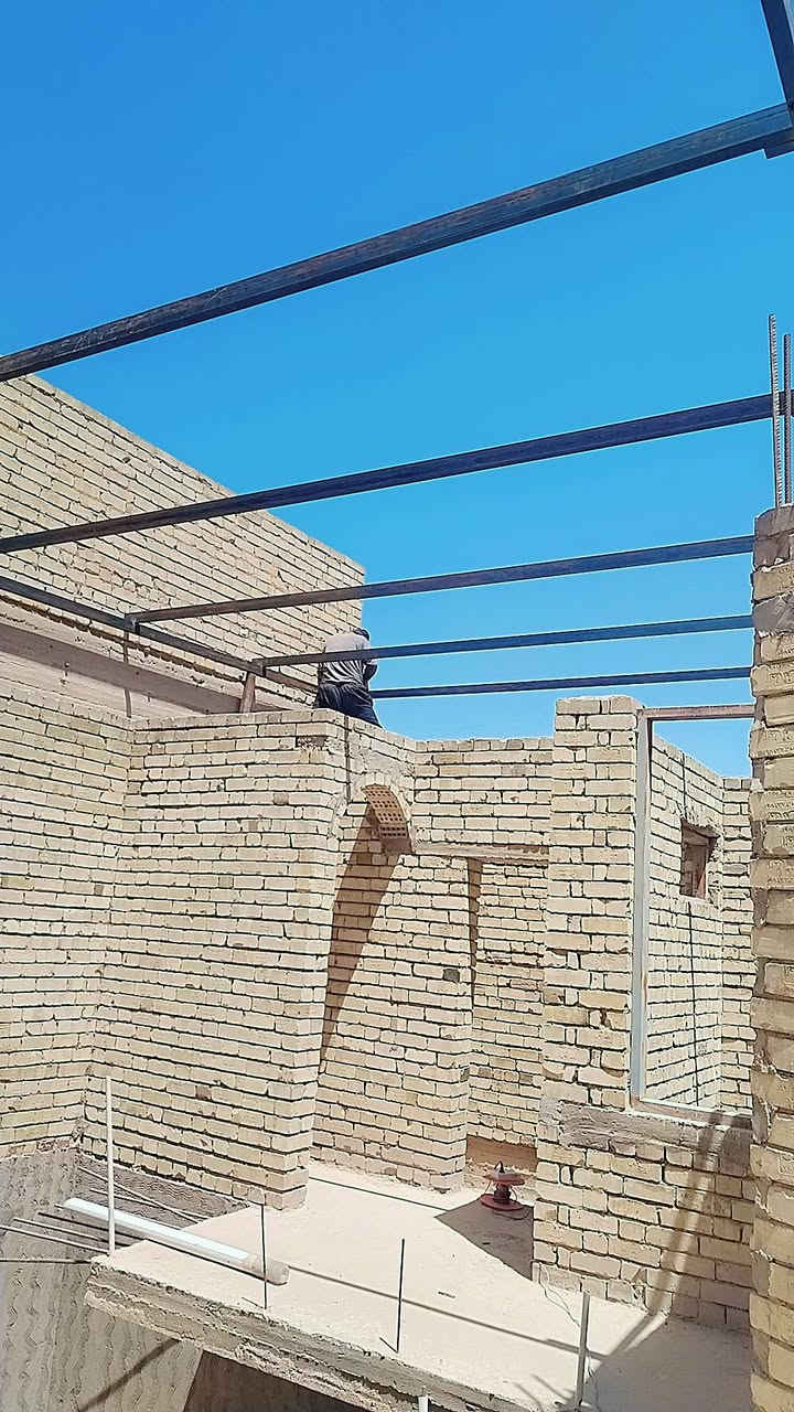 سلام عليكم نعمل لخدمتكم حداد متنقل أبواب شبابيك فريمات سقائف كيسبان
الاسعار
الكسبان سعر المتر 25

السقيفه الكيربي او الچنكو سعر المتر
 عمل فقط 6000 اذا كان مساحه كبيره

الأبواب والشبابيك على القطعه يعني
 اذا حداديه كامله سعر القطعه 50 فقط عمل

باب البيت حسب شكله نتفق

لل استفسار رقمي ***********
بشار الحداد
والرزق على الله
