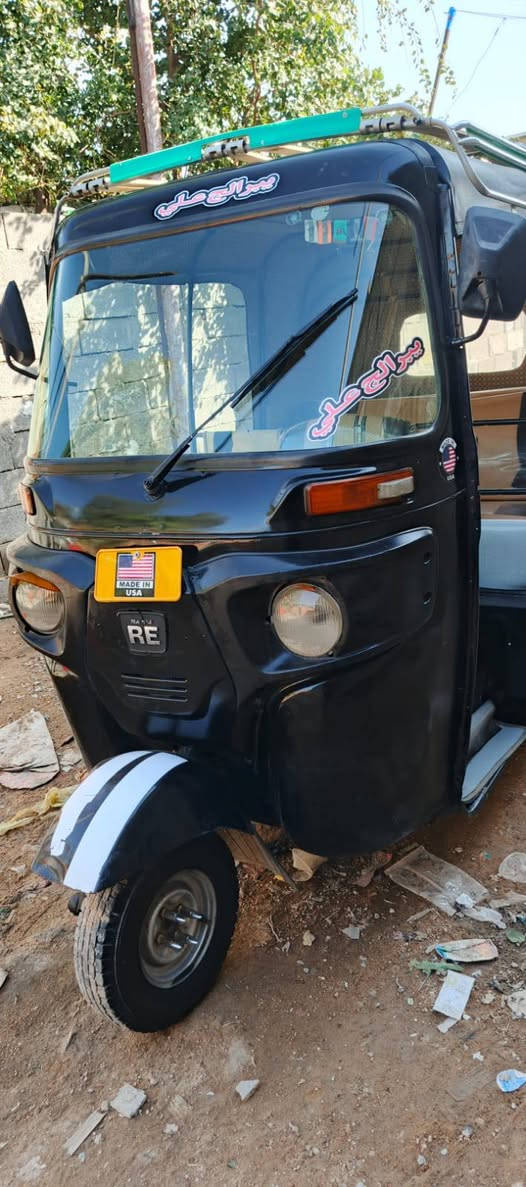 السلام عليكم اخوان لايك ومتابعه ساعدون النشر بعد اخوكم تكتك 2016 شهر 11 مكينه وغير كفه تخم تاير خير من يم الله التكتك من ايدك للشارع السعر 3,000,000 و300 ***********
