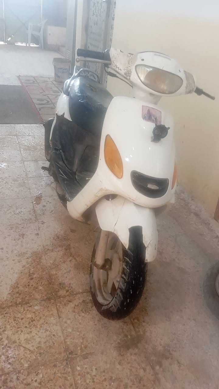 السلام عليكم دراجه للبيع دراجه لكزس دراجه الدراجه تخر تشغيل الدراجه رايدينها 200 وبيا مجال اللي يحب يتواصل وياي على هذا الرقم *********** مكاني بصره ابو الخصيب
