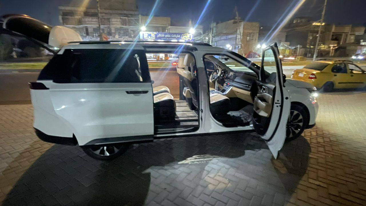 كيا كرنفال موديل ٢٠٢٣ فول ١/١ ماعده الفتحه وارد كوري
٧ راكب 
ماشيه ٤٢ الف كيلو متر
الكشنات الامامي والخلفي كهربائي
الكشنات الخلفيه vip +مساند ارجل
٥ بصمات 
تشغيل عن بعد
الكشنات الامامي والخلفي تدفئة تبريد
لايتات زنون
٣ قطع تبريد 🥶
رادار امامي+توقف ذاتي
سايد بريك بصمه+كير ماوس
٤بردات ابلادي
شاشه متصله +شفتات تسارع +٤انضمة قياده
 تغليف الابواب واليدات كاربون فايبر
تغليف الارضيه صاج اصلي
الحادث جاملغ + بنيد امبدل نفس الون اصلي
السعر ٢٧٠ وبي مجال او امراوس بسيارة تاهو
للاستفسار ***********
