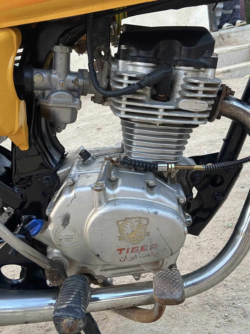 سلام عليكم لبيع دراجه أيراني أدوات مكفوله من سرقه مكينه تايكر دراجه نضيفه شلعه تخبل مكان بصره ٥ميل رقم الهاتف ***********السعر ٣٥٠ بيهً مجال
