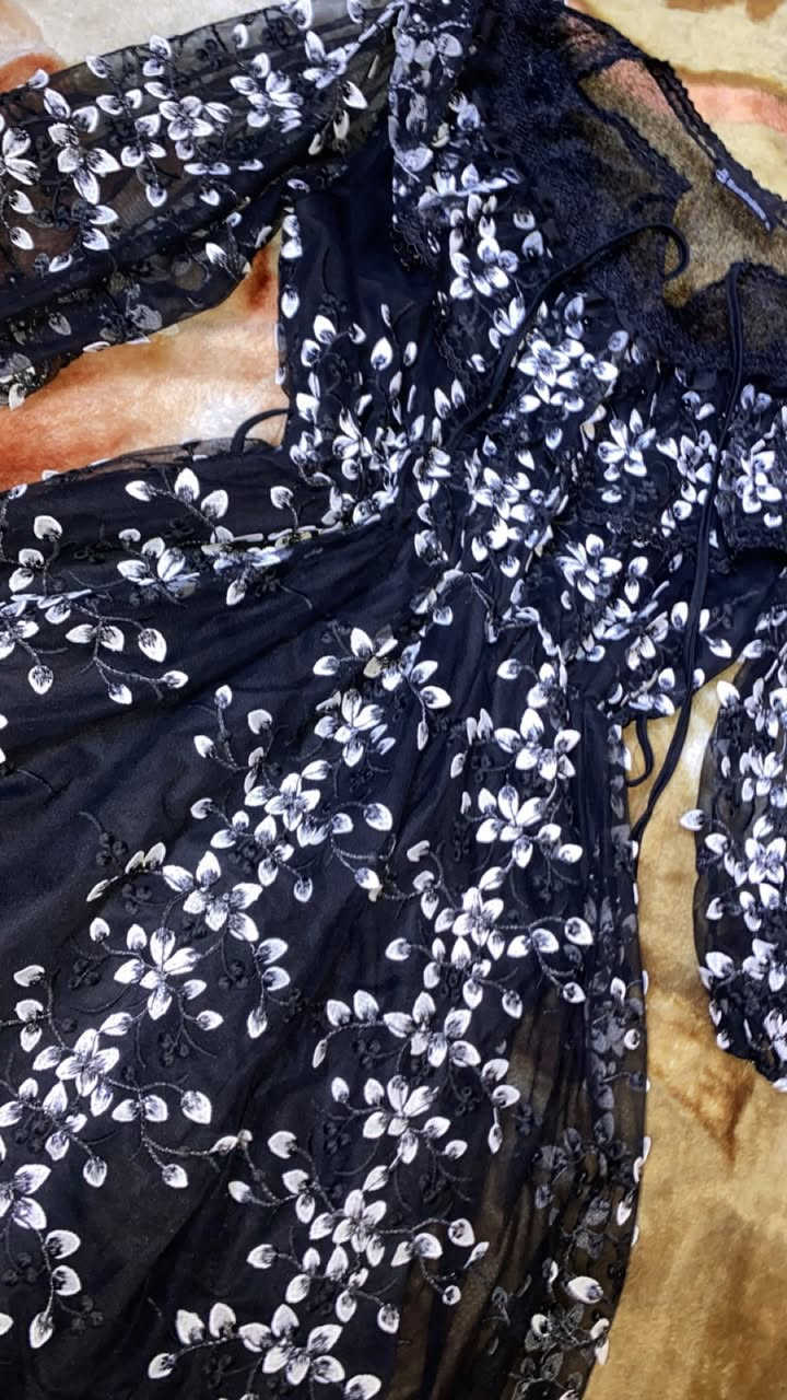 فستان اسود للمناسبات للبيع ما ملبوس وسعره على الخاص واكو مجال


**إذا كنت صاحب هذا الإعلان وتريد حذفه لأي سبب، رجاءا أرسل رسالة إلى الدعم الفني**