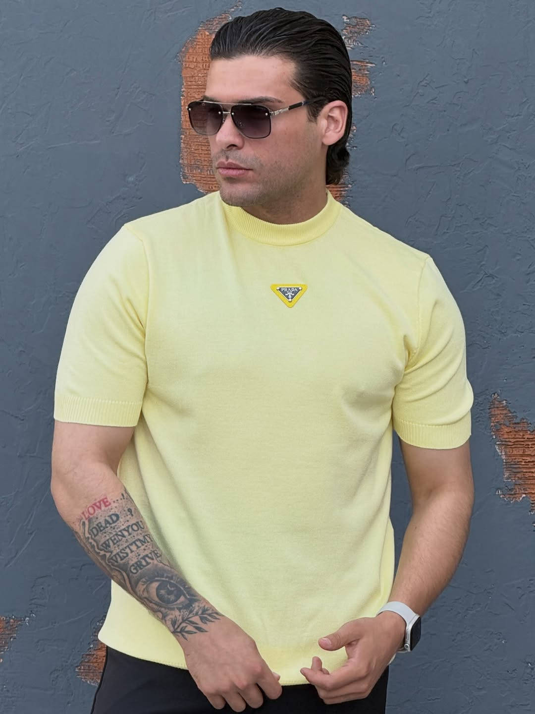 ⁨	⁨	25,000 🖇️

14 لون 🔥

S - M - L - XL - 2XL 

بغداد - المنصور - ساحه اللقاء 📍

*********** ☎️📞

بيج الاحذيه ⬇️
‪‪@koodi_shoes‬‬⁩⁩
