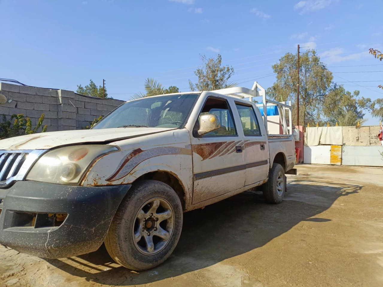 اسلام عليكم بيكم كنو دبل قماره  موديل 2006  رقم ديالى. تحويل مباشر السياره خير من الله مكينه كير  اكسل صدر نعمه  وكشرهه كله ابلادي. ماعده الجاملغ الامامي الأيمن  بي زنجار موضربه  السعر ب23وبيهه مجال بسيط. للتواصل هاذه رقمي *********** مكانهه بغداد حي اور.
