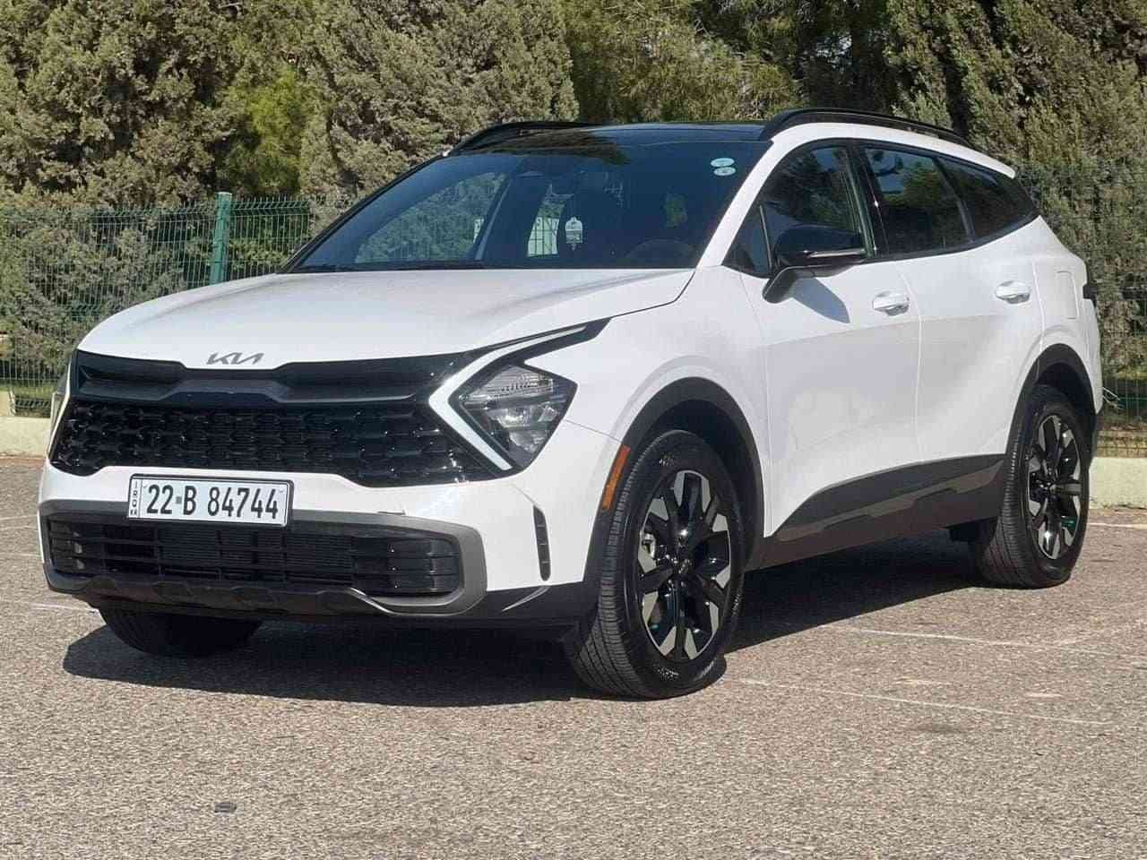 كيا سبورتج موديل 2023 وارد امريكي 

فئه السياره xline فول مواصفات 

ماشيه 36 الف 

الموصفات 

رادار امامي وخلفي وحساسات 

بانوراما 
كشنات جلد كهرباء 
تدفئه بل مقاعد 
شاشه متصله تدعم ابل كار بلي واندرويد اوتو 

حساسات بل مري 
اضاءه ترحيب بل ابواب 
جنطه كهرباء 
بصمه وتشغيل عن بعد 
تخشيب وصاج بل دشبول 
تبريد بيانو لمس 
وبيها هواي مواصفات بعد 
الحادث مرفق بل صور مالتها مابيها اي حادث فقط
كلير مكانين  وبارد جدا بسيط جاملغ الخلفي جه الراكب 
الرقم *********** 
السعر على خاص او اتصال
