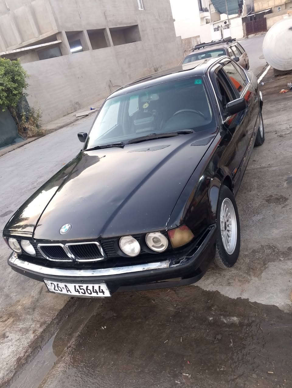 بي ام 735موديل 89جهازاه بيها نوقص خفيفه اذن محرك شيال مال كاردن والبك من تحماه يجي من بارداه ما يجي والباقي كله جاهز من محرك صدر كهربائيات مشروع وطني شرط التحويل سنويه لحد 28 ترايك من الشمال لجنوب سعر 40او بيها مجال لطيبين ***********
