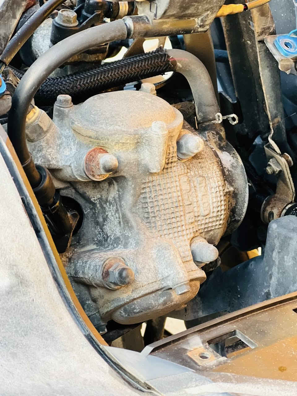 يسم الله الرحمن الرحيم ✨.   
للبيع GTR  ياباني  دراجه مال رمبه بعدهه على وضع الشركه جديده برغي ما مفتوح بيهه تجي وتجيب وياك 30 فيتر وتفحص وتأخذه من باب بيتي أوراق كامله بس ترقم 
بغداد الغزالين 
هـ ***********
توضيح !!! الدراجه مال جناي بياع شراي متفيدك
