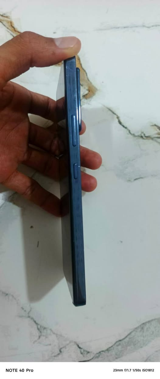 السلام عليكم موبايل انفنكس نوت40فايف جي مال جناي موبايل فول نضافه ما مفتوح ذاكره256 رام8+8 السعر 220ويرهم مراوس اب ايفون الرقم ***********
