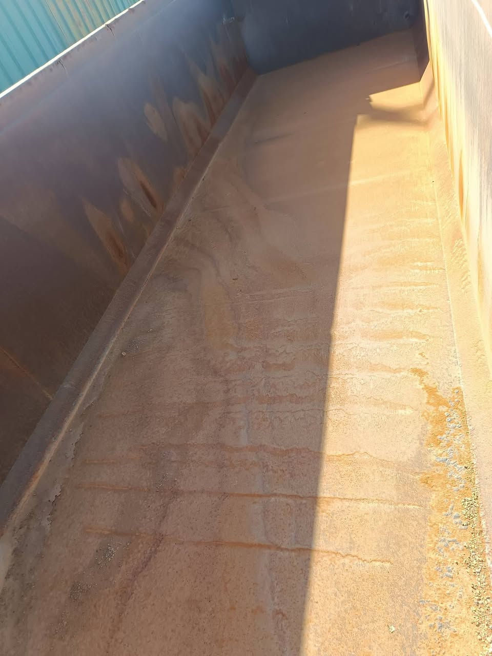 السلام عليكم
للبيع 
عربانه ماموت حداديه 3 دناكير
شاصي 16 مكفول 
مجموعه براد 16 ودنكير رفاع 

السعر 180 وبيه مجال للشراي 

معرض العراق لبيع السيارات والآليات الثقيلة 
الانبار ـ الفلوجه معارض الخط السريع 
*********** - ***********
