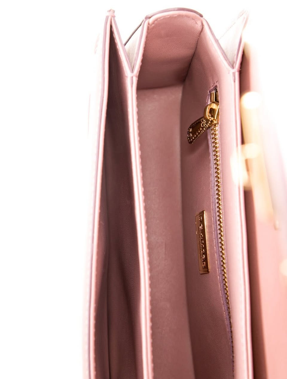 دولتشي اند كابانا اورجنال


**إذا كنت صاحب هذا الإعلان وتريد حذفه لأي سبب، رجاءا أرسل رسالة إلى الدعم الفني**