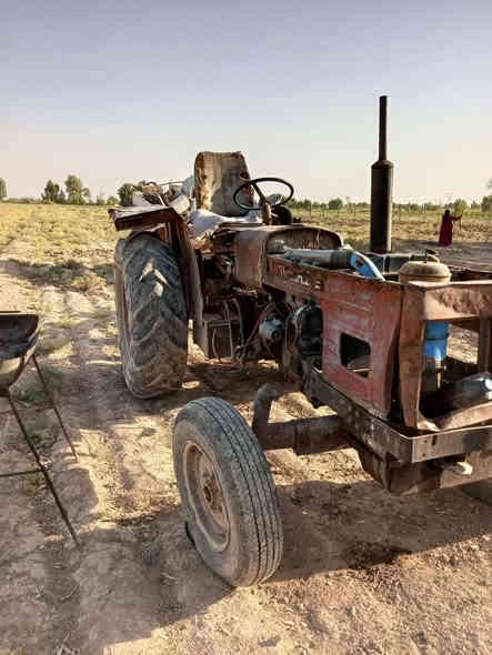 عنتر 71للبيع جاهزة من كلشي نكرة سلف بدون اوراق سعر معة العربانة قلاب 2500عنوان خان بني سعد ***********
