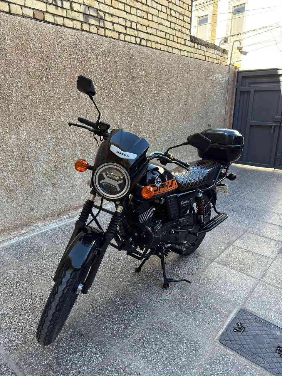 سلام عليكم
#دراجه دايون مديل 25 كفاله عامه
ماشيه الفين كيلو
أوراق سكنر 5 نسخ
#العنوان نجف كوفه
#السعر مليون و700 وقابل لتفاوض
***********
