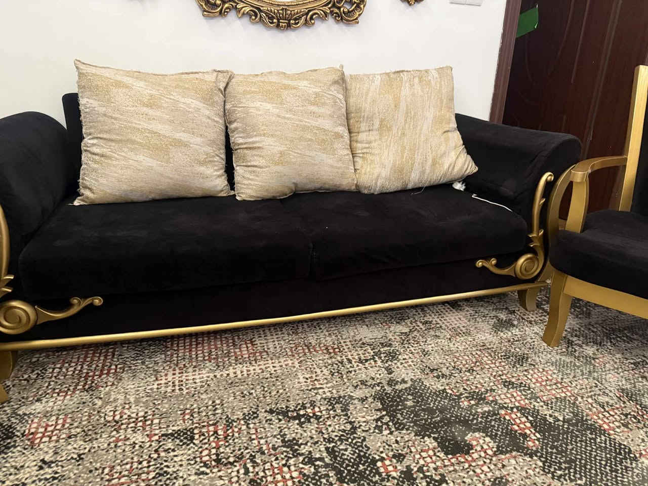 تاقم قەنەفەی کەشخەو مۆدێرن  ١٠ نەفەری بۆفرۆشتن لەسلێمانی دوتاکی گەورەو ٤ تاکی بچوک  نرخی ٣٥٠ هەزار شوێن سلێمانی


**إذا كنت صاحب هذا الإعلان وتريد حذفه لأي سبب، رجاءا أرسل رسالة إلى الدعم الفني**