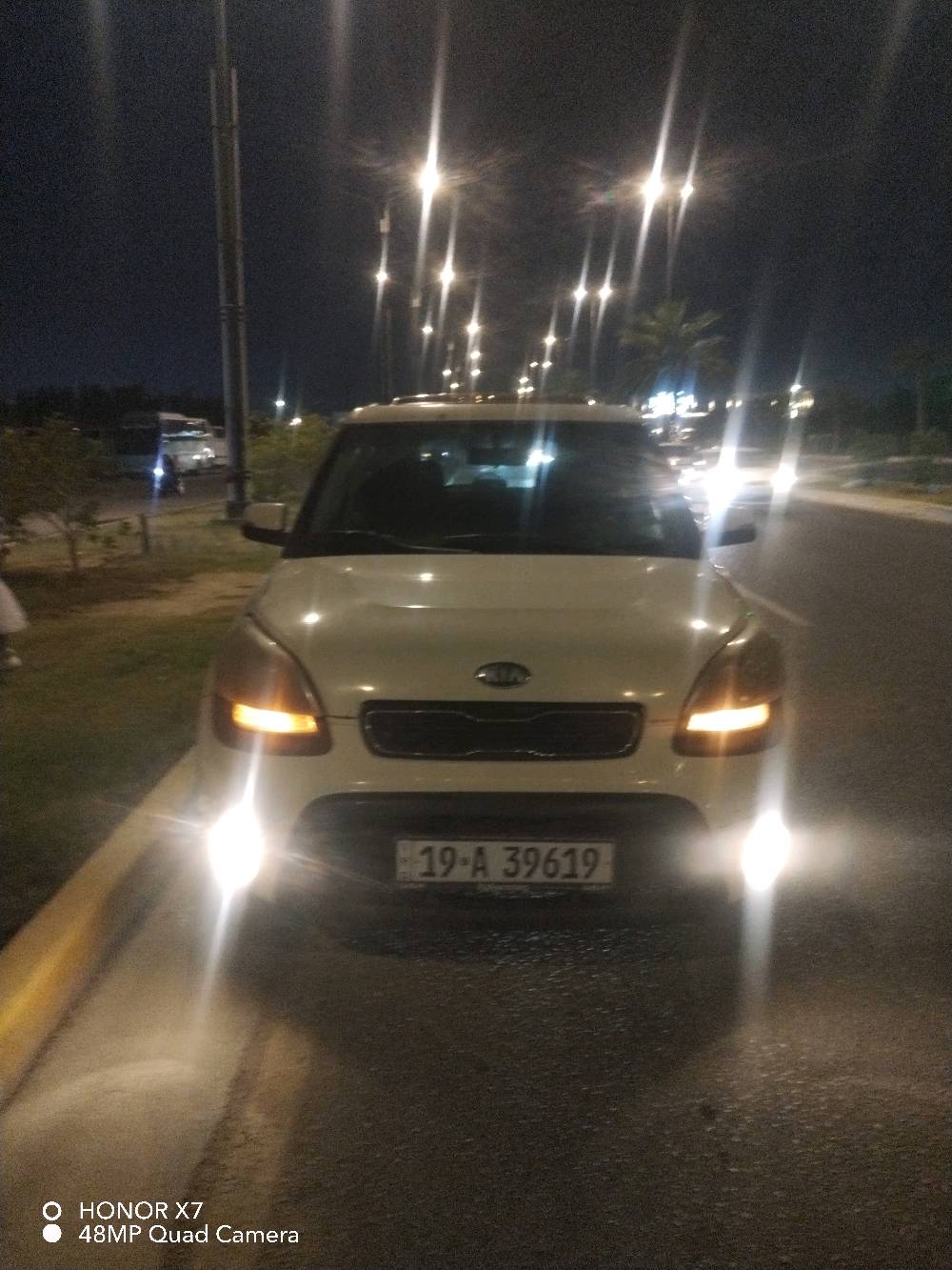 السلام عليكم 
سياره للبيع صول موديل 2013 
سياره فول فتحه سقف وشاير بالمري كامره خلفيه وشاشه كهربائيات كلها شغاله تحكم ستيرن جهتين تبريد فول كير جديد ومحرك جديد  سياره تخم تاير وباتري جديد مكان السياره كربلاء المقدسة حي العباس السياره بسمي اني ابو السنويه السعر 85 بيها مجال للاستفسار
***********