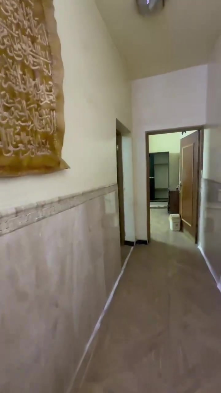 بيت للإيجار قرب ابو جعفر المنصور سايدين 
- مؤثث بلكامل 
- كهرباء شهر كامل مدفوع مقدم 
- راوتر موجود بس مجرد تفعل 
- السعر جداً مناسب 
للتواصل واتساب :
***********
