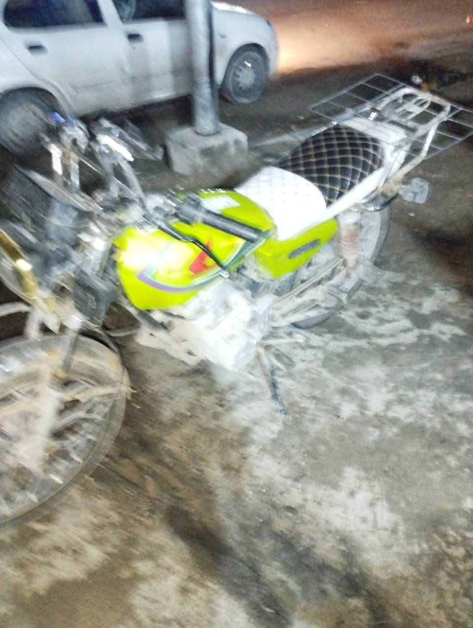 #الجميع
سلام عليكم دراجه خمسه كير
موديل٢٠٢٤اواق سكنر ابيع كوم حديد مكاني كربلاء الجاير رقمي *********** السعر٣٢٥وبيه مجال ادخن او بيه صوت بل مكينه ابيع هلموجود
