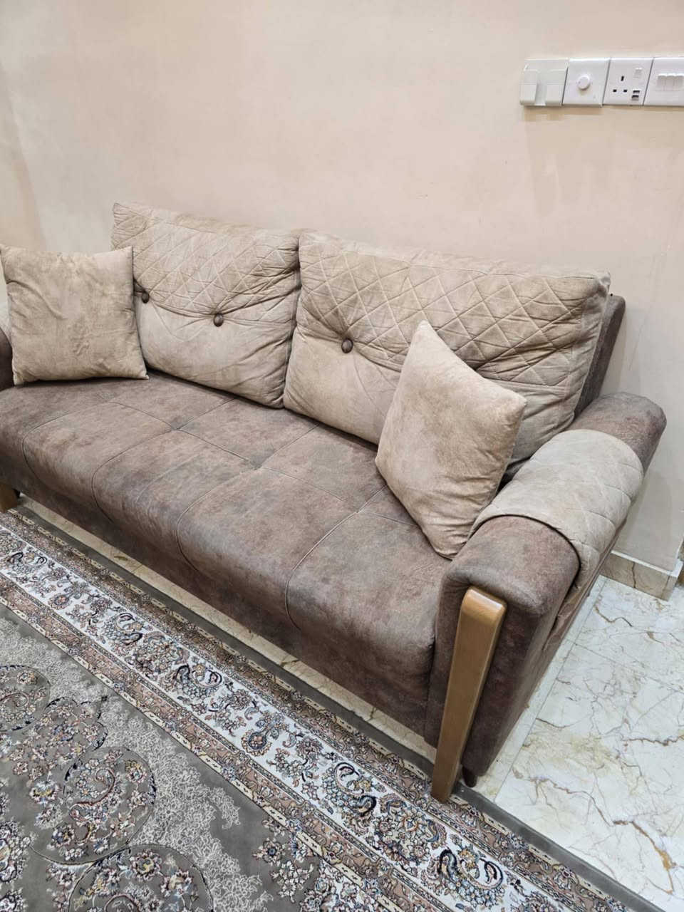 تخم جدديد ونضيف مابي اي ضرر مكان بغداد الغديريه 7مقاعد سعره 600,


**إذا كنت صاحب هذا الإعلان وتريد حذفه لأي سبب، رجاءا أرسل رسالة إلى الدعم الفني**