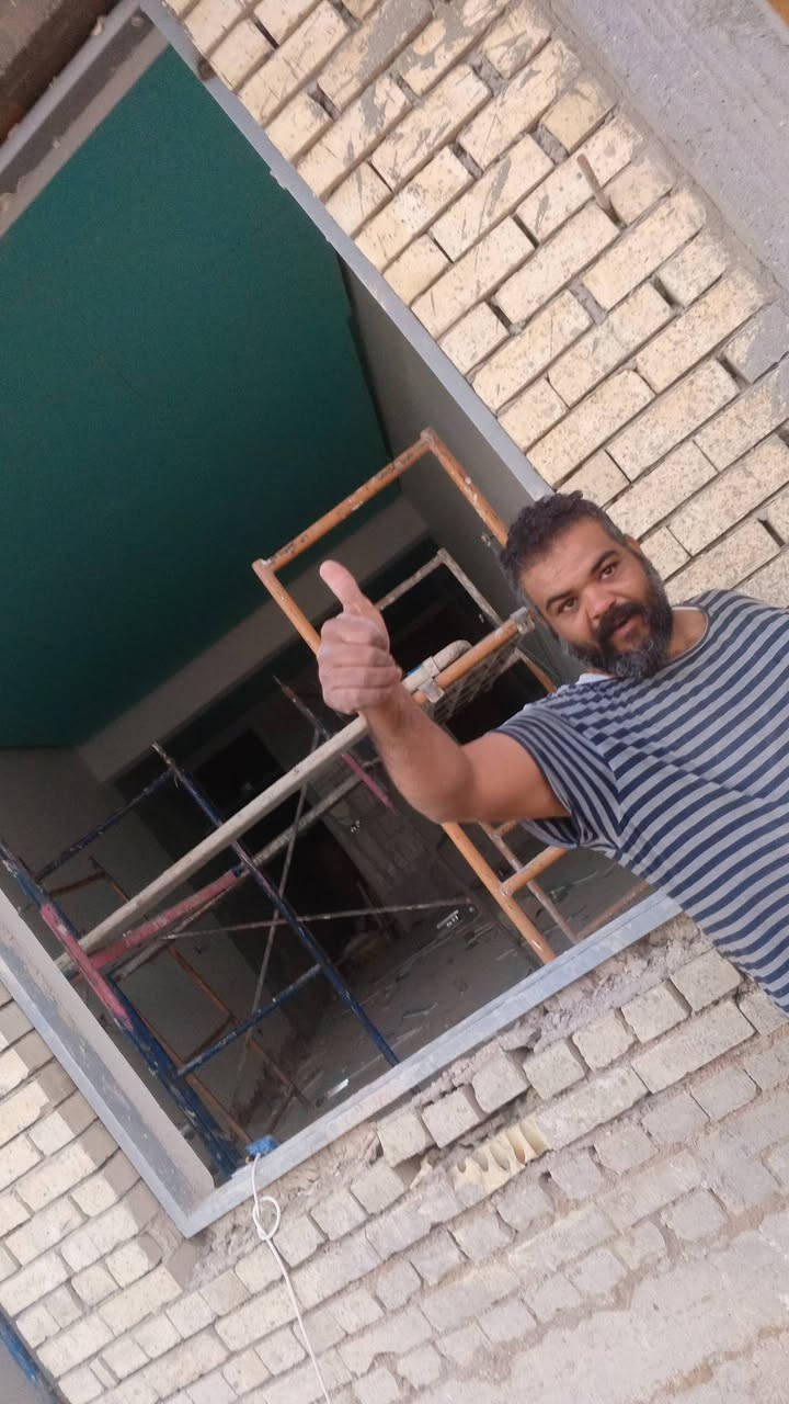 جانب من أعمالنا 🏗️
تنفيذ أعمال السقوف الثانوية والديكورات الجبسية في أحد المجمعات السكنية بمنطقة بغداد – الأعظمية، وفق المخططات الهندسية والتوجيهات الفنية لمشرفي المشروع.
تم إنجاز الأعمال وتسليمها ضمن المدة الزمنية المحددة، بفضل الله ثم بجهود كادرنا الفني والمشرفين.
✨ الدقة في التنفيذ
✨ الالتزام بالمواصفات الهندسية
✨ التسليم في الوقت المحدد
📞 للاستفسار والتواصل: ***********
