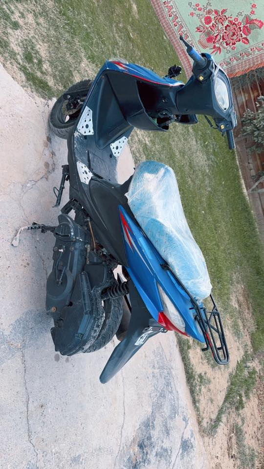 سلام عليكم دراحه ادرس للبيع محرك نضيف اخرس نكره سلف بس لكفر الامامي بي كسر واضح بل صوره لباقي كله نضيف كهربائيات شغاله مكاني ابو غريب سعر 400 وبيه مجال *********** اتصل على الرقم بي واتساب
