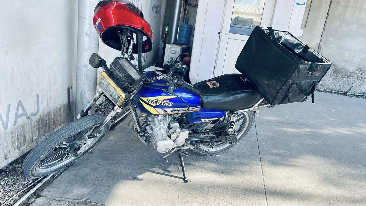 السلام عليكم.دراجه سونك23 دراجه تخبل شلعه معدل 
من اول نكره بيهة خيط تبخير  سعر375
مكاني حي الجهاد

‭ 0787 499 1371
