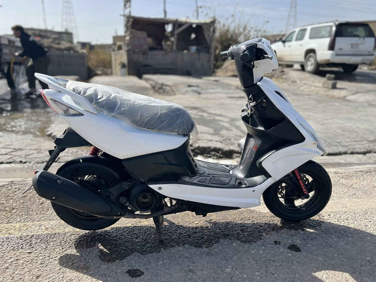 سلام عليكم دراجه ماكس مضلع ياباني للبيع لدراجه نضيفه كلش جديده وجاهزه كلشي شغال بيها ما مفتوحه  العنوان بصره لقرنه لسعر راسلني او تتصل وتدلل على هذا الرقم ***********
