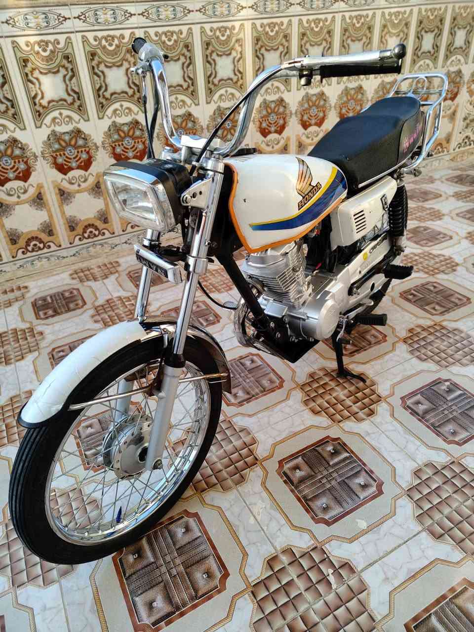 للبيع تعمير 24 وشاصي 13 بارت اوراق كامله بوجهك للترقيم مكفوله كفاله عامه السعر خاص


**إذا كنت صاحب هذا الإعلان وتريد حذفه لأي سبب، رجاءا أرسل رسالة إلى الدعم الفني**