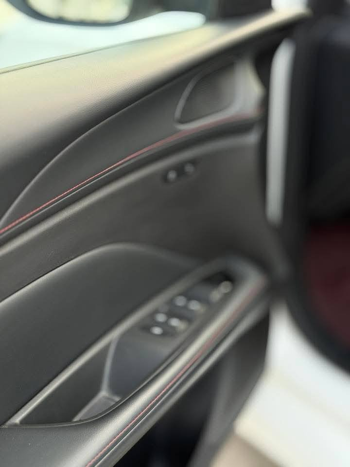 سلام عليكم
MG GT 2025

فول مواصفات 

بصمة

فتحة

5 كامرات

كشنات جلد اسود مطعم باحمر

ماشية 24000 كيلو فقط

فقط بيه طخه بسيطه موضحه بالصور 

رقم اربيل بسم شخص تريد تحويل تريد وكالة حره السياره 

السعر 124وبيهة مجال للشراي *********** سياره بالحله ...
