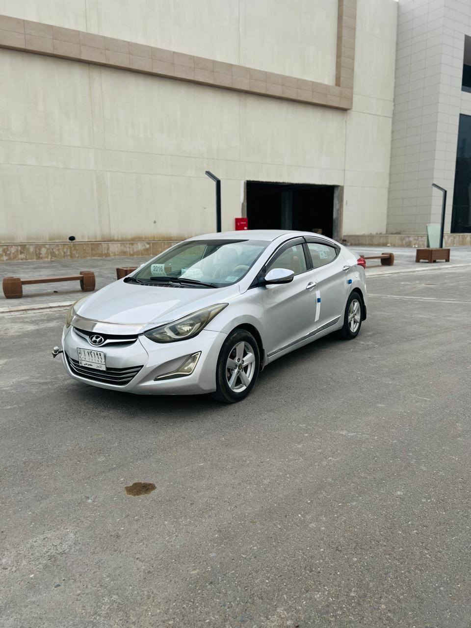 سلام عليكم النتره موديل ١٦ خليجيه رقم الانبار دولي
تحكم استيرن جهتين نضام ايكلو نضام اقتصاد كشن كهربائي شاشه حساس  بيه قطعتين نص صبغ  صبغ أثر شخوط ليبل واحد سياره تخم تاير صدر أمامي خلفي جديد عليه ادامه كامله تبريد قطعتين  تدفئة تحويل مباشر سعر ١٢٠ بيه مجال ***********
***********
