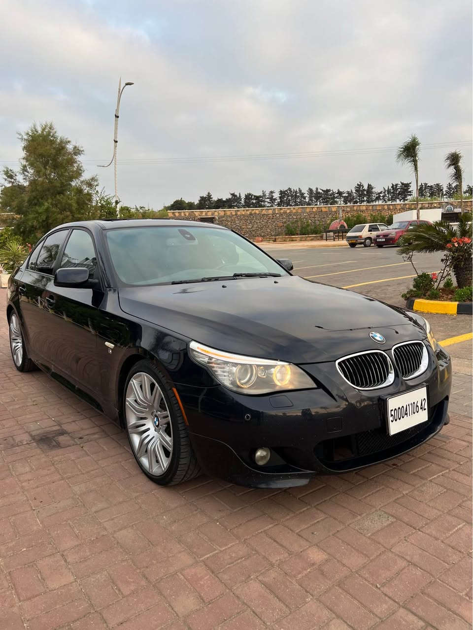 BMW e60 550i
Roulée 220.000 km
Moteur v8 essence 4.8L atmosphérique
Boîte automatihque 6 rapot
Vitres électriques ✅
Clime/chauffage ✅
Sièges chauffants ✅
Sièges électriques ✅
Régulateur de vitesse ✅
ABS/DTC ✅
Volant électrique  chauffants✅.               / mode sport ✅.               les Palate march ✅
Numéro: [0540499622)☎️
Labsa 3la wahda 2010 sbigha l'el ariere ta3 talbass تيبازة, الجزائر


**إذا كنت صاحب هذا الإعلان وتريد حذفه لأي سبب، رجاءا أرسل رسالة إلى الدعم الفني**