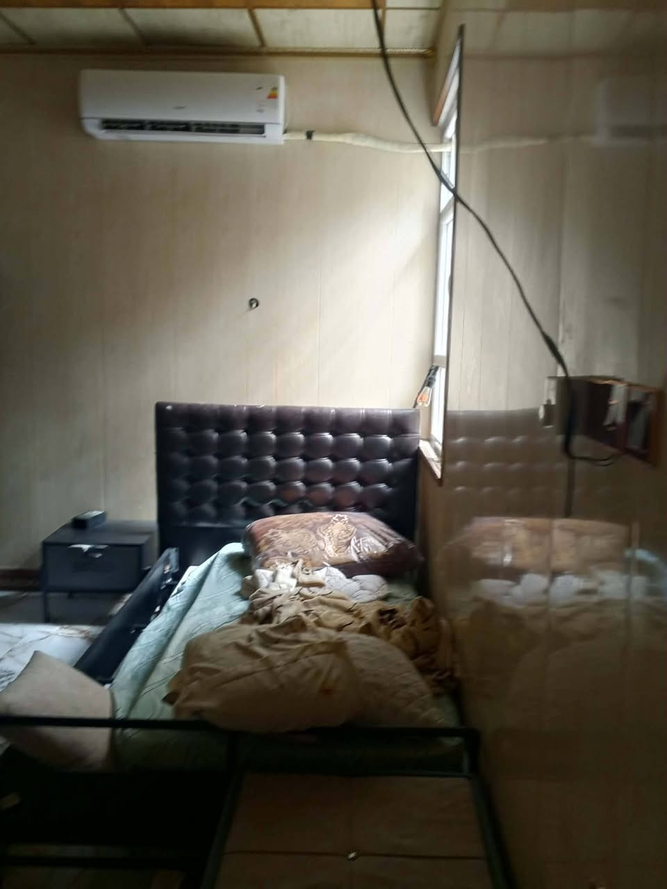 اعلان 
دار طابو للبيع 
محجوز للمصرف العقاري 
المساحة 100 متر طابق واحد 
مطلوب 77 
مقدمه 40 
قسط شهري 438 
العنوان الحريه 
للاستفسار الاتصال على الرقم التالي 
***********
***********
