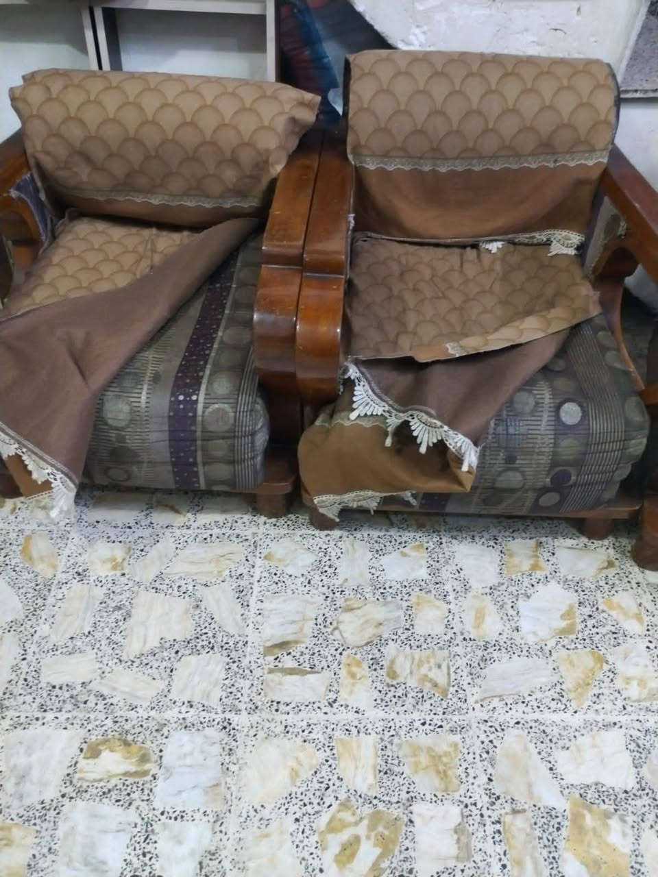 4كراسي تخم البيع 30وبي مجال بصيط المكان حي البساتين قرب شعب


**إذا كنت صاحب هذا الإعلان وتريد حذفه لأي سبب، رجاءا أرسل رسالة إلى الدعم الفني**