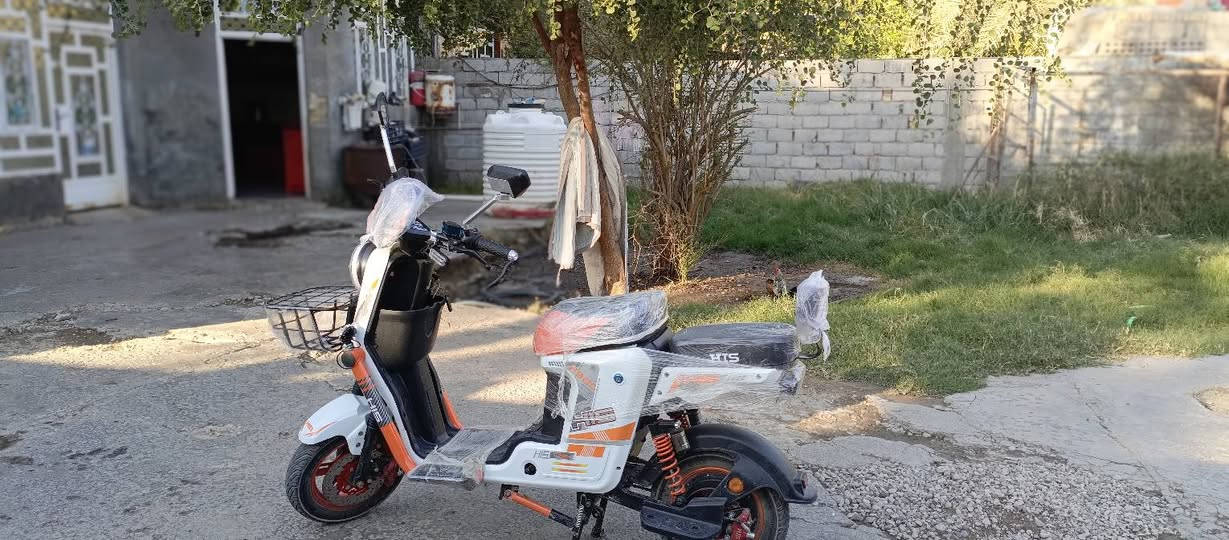 السلام عليكم.
دراجه شحنH900 للبيع دراجه نضيفه كبال عينك دراجه وجديده كلش. 
المواصفات: 
سرعه 99 حقيقي 80 

كلوبات زنون بومه كلش عالي ابيض واصفر والوان احمر بنفسجي ازرك 
 
نضام التشغيل كارت وسويج وبصمه
 
وبيه سماعه صوت عاليي
 
بطاريات كبار 5
 
دبل اشاره 

دسكات بريك امامي خلفي دهنن

السعر 600 وبي مجال للشراي 

شاشه تحدديد عطلاتت 

للاتصال ***********
