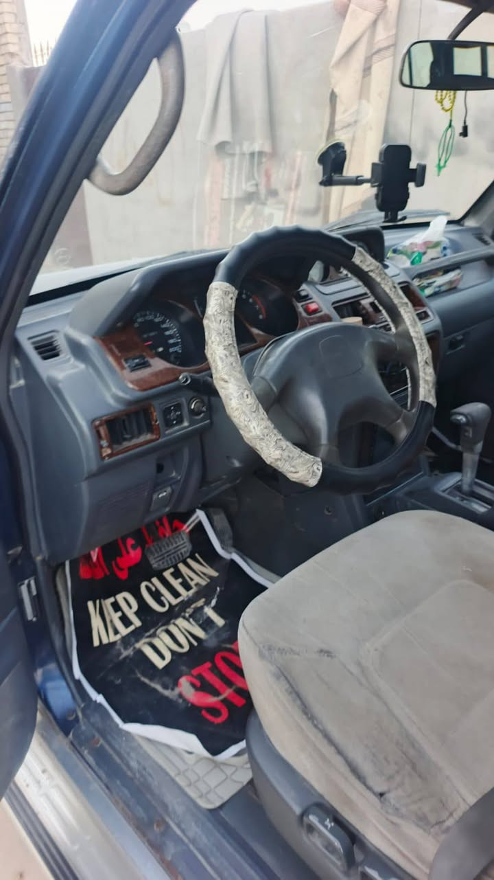 السلام عليكم
باجيرو موديل ٩٩ رقم بغداد دولي سنويه جديدة بسمي سياره جاهزه محرك ٣٠٠٠ كير اوتماتيك السعر ٦٨ مكانها بغداد المعامل *********** أو ***********  يسره بلاد
