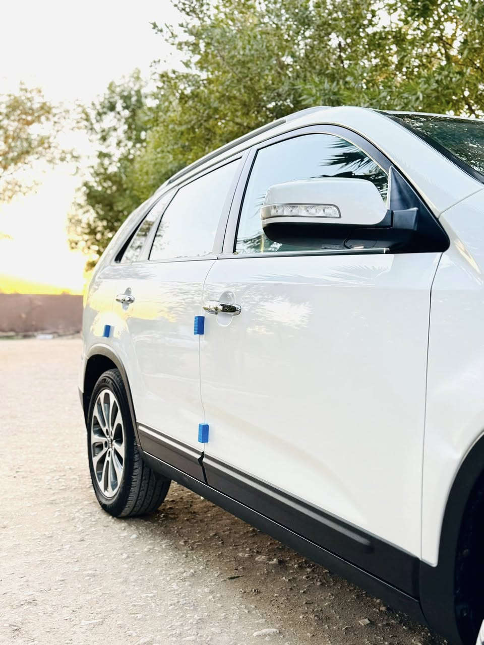 السلام عليكم
من رخصت الادمن 
كيا سورنتو 2015 خليجي v6 
المواصفات 
بصمة تشغيل 
بصمة ابواب 
كامرا 
تحكم مقود جهتين 
تبريد بيانو 
اشاير بلمري 
مري شفط 
كشن جلد + كشن كهرباء 
لد امامي خلفي 
حساس امامي خلفي 
7 راكب + 3 قطع تبريد 
داخل لونين + داخل صاج ملكي 
ويل كروم 
يدات نيكل ستيل 
6 سلندر  
باقي المواصفات المعروفة فول ماعدا البنراما 
ملاحضة ؟ السيارة كفالة عامة من الصبغ والتبديل  حتة الدعاميات ب الاضافة الى الكير والمكينة كفاله المكينة ما مفتوحة كلشي بسيارة جديد
السعر 195وبيهة مجال 
للاستفسار 
***********
***********
