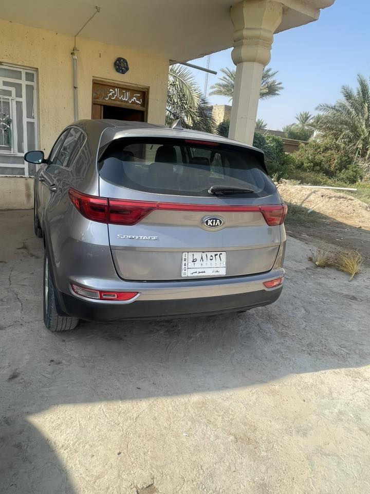 سبورتج ١٨ امريكي سياره جاهزه مابيها نقص  بيها ٣ قطع صبغ   سعر ١٤٠ وبيها مجال *********** مكانها صويره واذ مراوس سورنتو امريكي ٢٠ موديل ١٩
