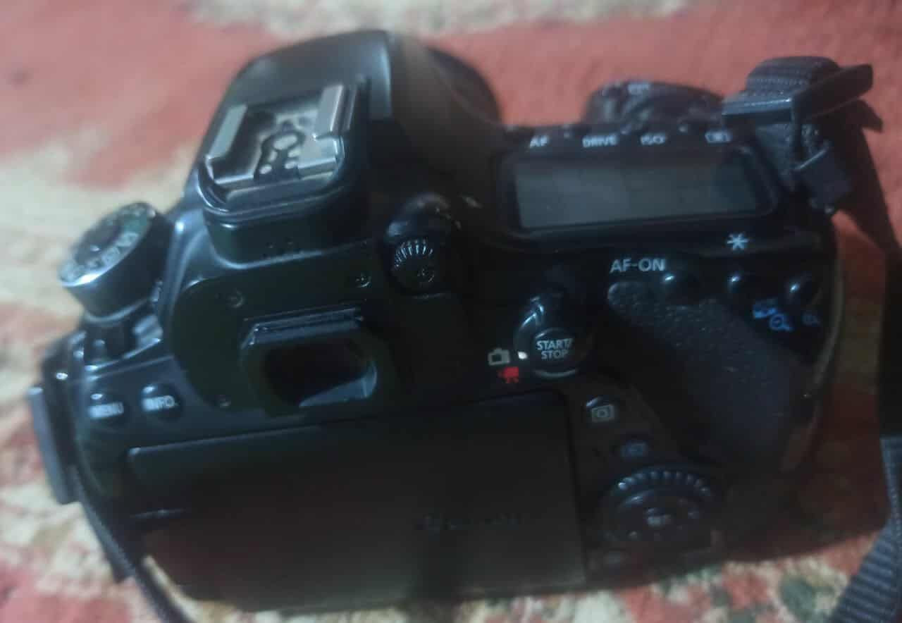 بدي كأمره كانون 80D  + جنطه وشاحنه اصليه وبطاريه اصليه
عدسه 50 ملم كانون 

عدسه 75 -300 بالكارتون

افلاش كأمره خارجي
الغراض كلمن وسعره تعال خاص وتدلل 

مستعجل عل بيع مكاني كوت فلاحيه مراسله الحساب أو اتصال عل رقم ***********
