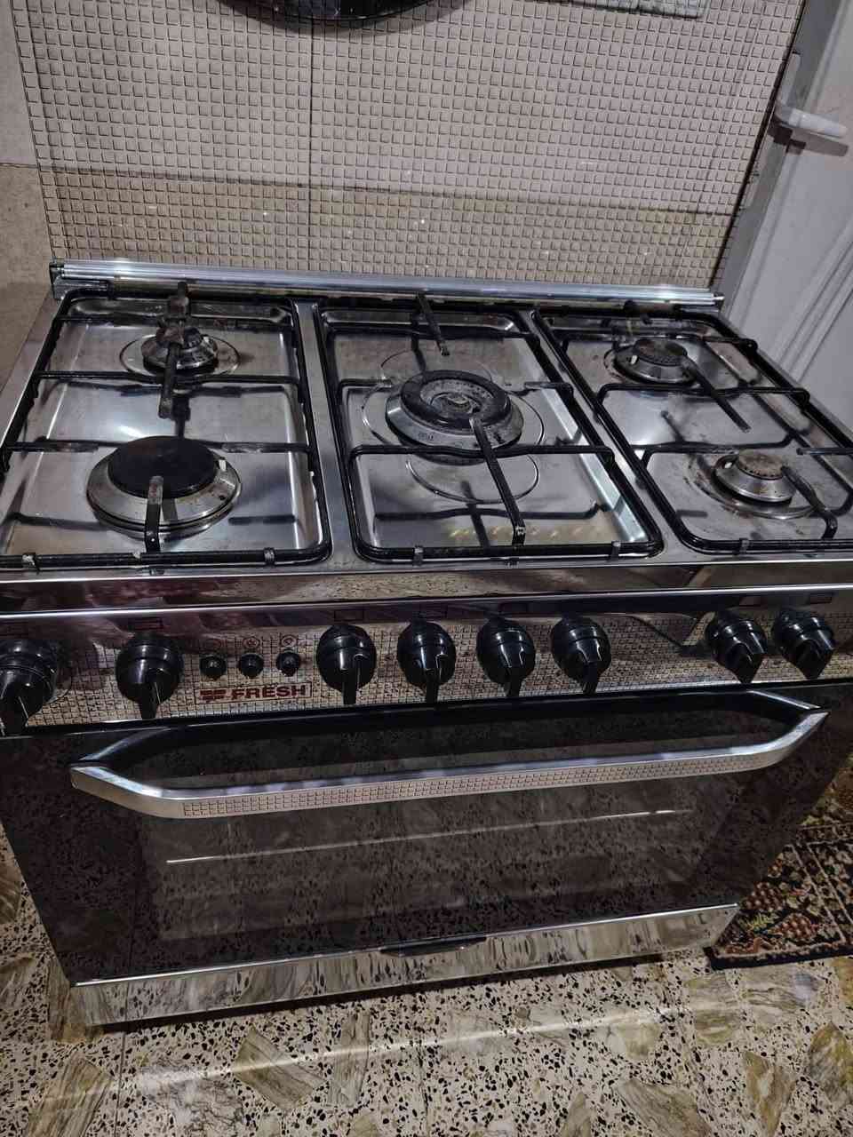 سلام عليكم طباخ فريش مصري الاصلي جديد اسخدام سبوعين  سعر ٢٧٥ مكان زعفرانيه ***********
