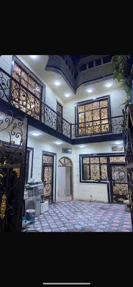 للبيع نقد او الاقساط زراعي ملك صرف مساحه ١٢٠ متر نزال خزعل قريب على الشارع العام مسافه ٥٥ متر يوجد كراج للسيارة وحديقة خلفيه طابقين الطابق الأرضي صالة مطبخ حمام 🛁 تواليت 🚽 الطابق الثاني غرفتين كبار مع حمام 🚾 وتواليت الاستفسار خاص او الاتصال على الرقم ***********
