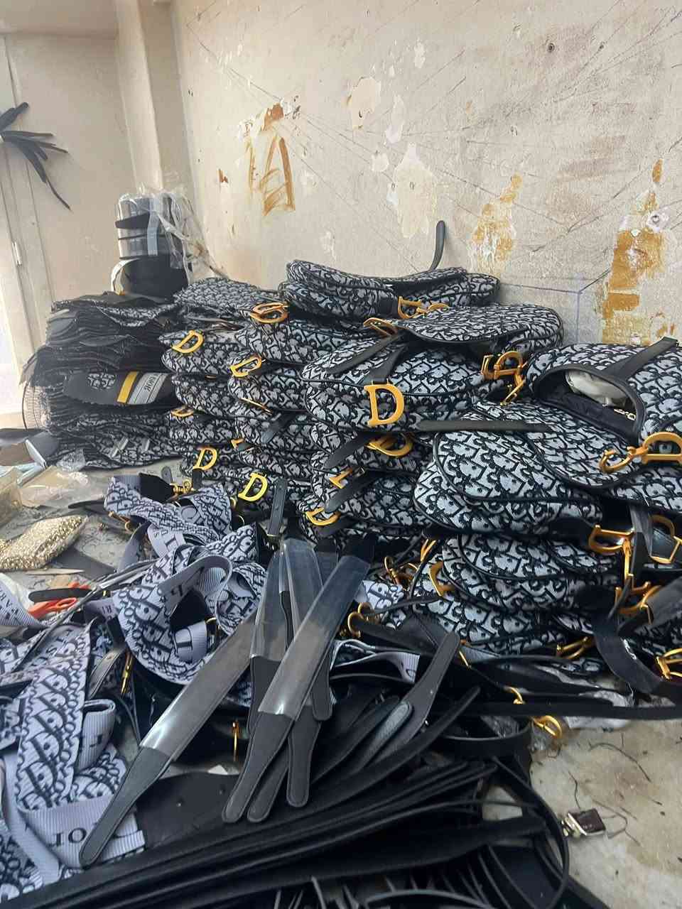 من المصنع مباشر 
باقي الاشكال والاسعار في القناة تيليجرام ⬇️⬇️
https://t.me/+mdzSdOTirU82YmRk
https://t.me/+npcNk8YC2Us4YWFk


**إذا كنت صاحب هذا الإعلان وتريد حذفه لأي سبب، رجاءا أرسل رسالة إلى الدعم الفني**