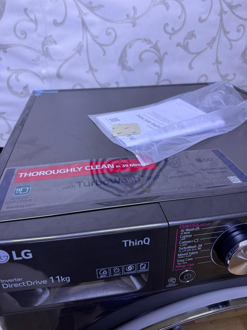 غەسالەی LG ThinQ
١١ کیلو ئینڤێرتەر 
بۆ فرۆشتن / شوێن هەولێر
***********
