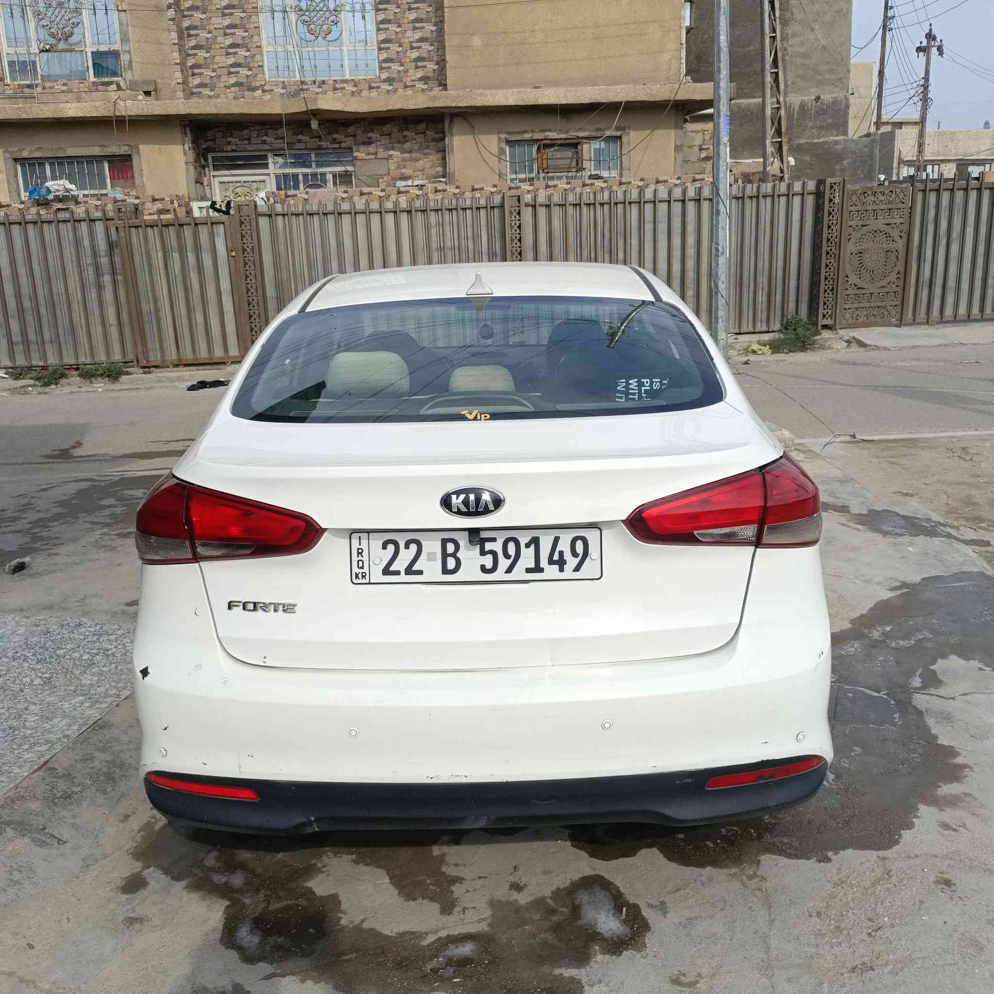 السلام عليكم كيا فورتي موديل ٢٠١٧ رقم اربيل سنويه 2029يلا تنفذ سياره وارد امريكي حادثه جاملغ امامي مبدل وحافه الباب سياره بدون الغود ولا شواصي ولا تكم سياره اليبل واحد عده جاملغ الامامي صفحه سايق وبيه الاهلات الخلفيه صبغ وربع الباب العبري مرشوش كير ومكينه مكفولات صدر جديد منضومه غاز ام 60التر بيه جديده مصارله سنه منضومه زنون شمسي ناصي مدوشمه كشنات ورضيه ماشيه 141miسياره جاهزه مال جناي 
مكاني بغداد الدوره 
السعر ١١٠ وبيه مجال 
الاستفسار ***********
