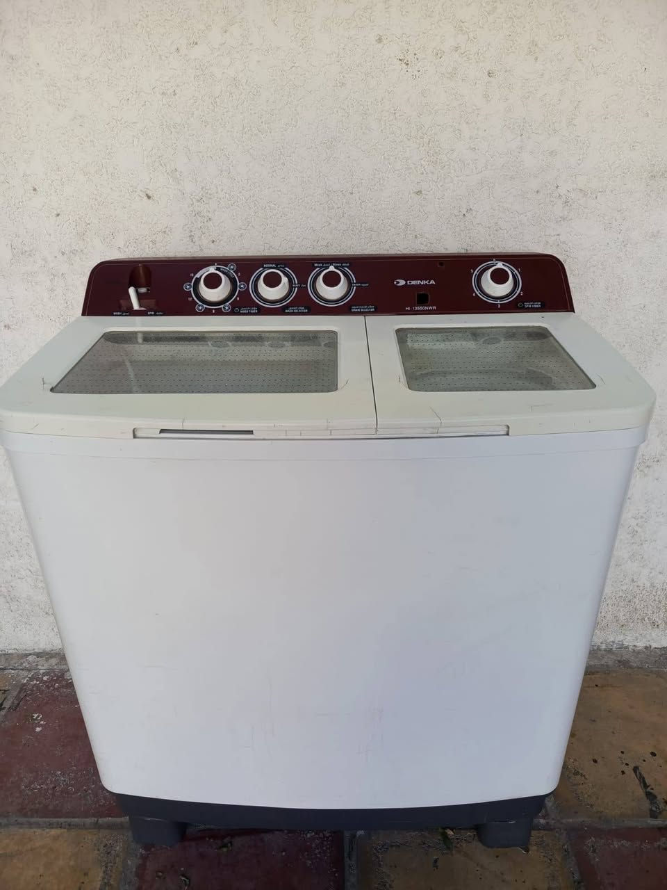 سلام عليكم غساله شركه دنكا معروفه بسوك اداءه وشغله كلش حلو
13كيلو حقيقي وليس تقليد تغسل بطانيات شرط التنشيف شغاله كامله 
نضيفه كلش استعمال خفيف للبيع مكاني مدينة الصدر الفلاح قطاع 12
سعره 100.مجاله شي قليل واترجاك لاتكسر بسعر كشي اكو بسوك واسف علا الطاله ***********
