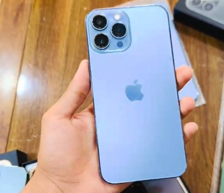 13برو ماكس
سعره 325 الف 
تريد تعرف شبيه اقره وتفهم
شرق اوسط ماستر عربي
ذاكره 256 بطاريه 92
فقط هاي السواد الي صاير بل زاويه 
بي كرت ضمان 8 اشهر 
وابد ماتمشي صارله 7 اشهر عل نفس حاله
قراضه كامل ويا شاحنته وكارتونته
توصيل موجود
حجز واتساب فقط


**إذا كنت صاحب هذا الإعلان وتريد حذفه لأي سبب، رجاءا أرسل رسالة إلى الدعم الفني**