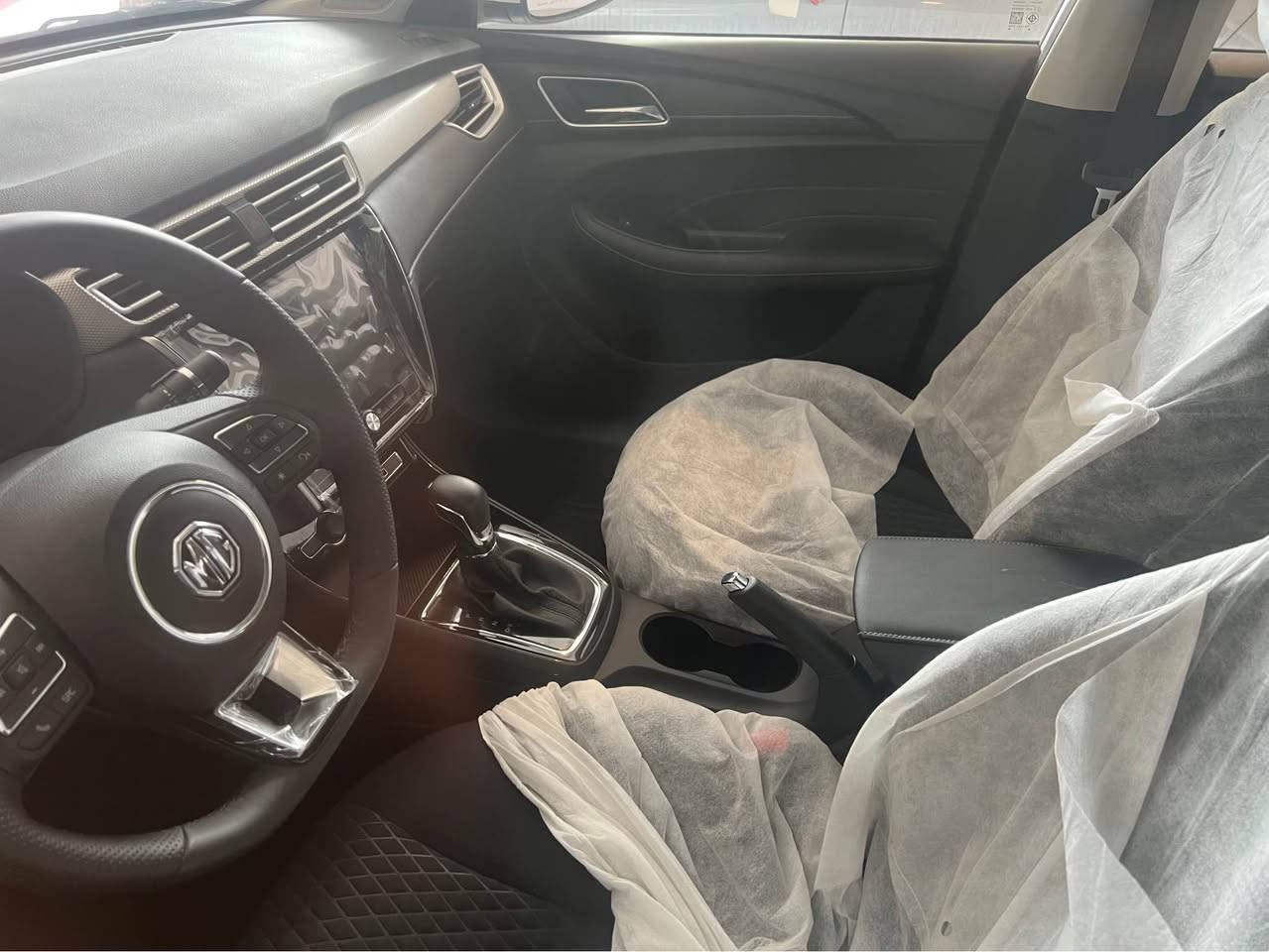 MG 5 
2025
سفر كم
ضمان ٦ سال 
ستاندارد بله س
ويل كب
شاشه 
سوكان ڤؤليوم
بؤ زانيارى زياتر:*********** السليمانية, العراق
