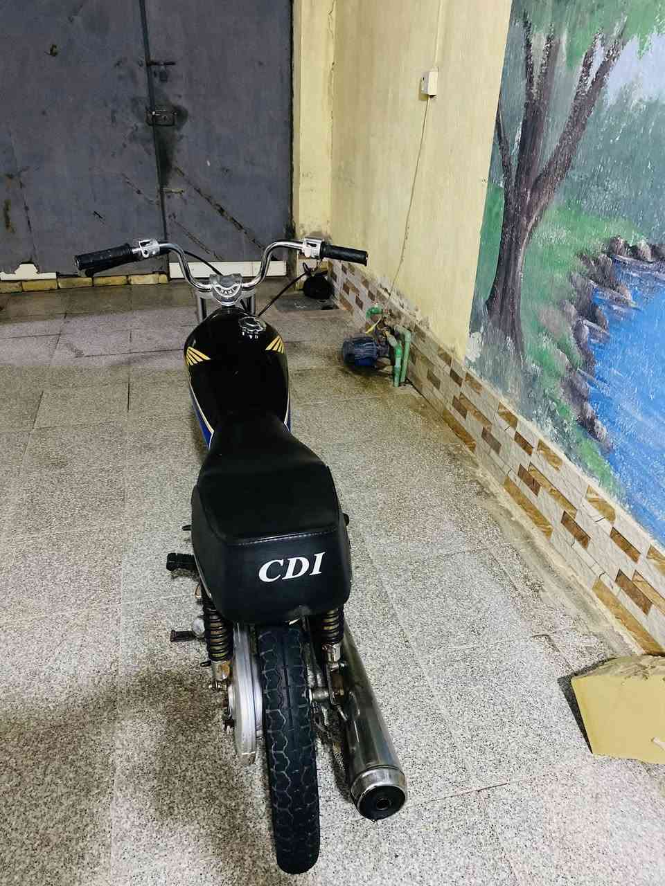 سلام عليكم دراجه تعمير نامه كلك للبيع دراجه مديل 2025دراجه نهضه ومعدل فول دراجه حلوه وما نقصه شي محرك نامه شلامجه 2025 دراجه حلوه سعر ٥٥٠ وبيه مجال شاصي شلامجه العنوان الناصريه مركز الرقم ***********
