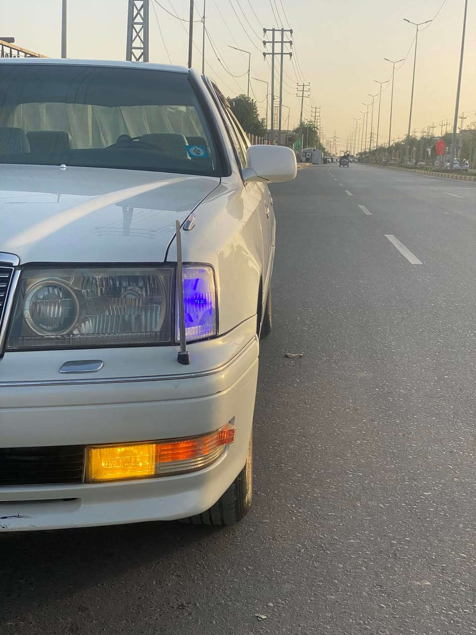 السلام عليكم راس ثور مكفوله من الصوليات كله السياره بسمي تبريد ثلج لايت زنون حداديه زينه كشره نضيف نصبته حلوه مامتعوبه كيره مكينته نضيفات ومكفولات مسوي ادامه للكير وللمكينه  سياره ماعايزه الف ذب عليه شغل وطلع ترايك وين متريد المكان نجف  السعر  110 
***********

