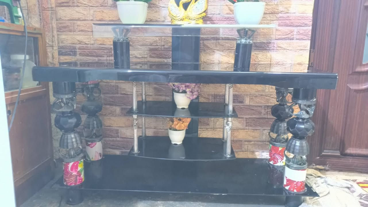 السلام عليكم
ميز شاشه للبيع سعر 35 وبي مجال. المكان بعقويه مقابيل سوق المفرق الاستفسار قم بمراسله الرقم واتساب***********
